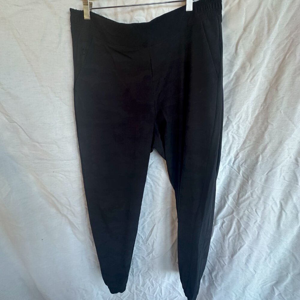 Athleta Brooklyn Camo Jogger